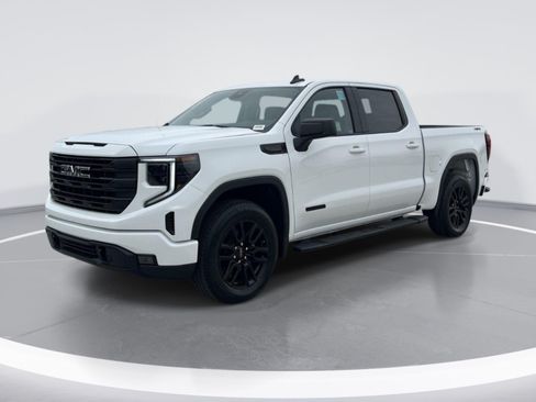 New 2026 GMC Sierra 1500 Elevation w/ LPO, Elevation Black Package AWD/4WD image 7