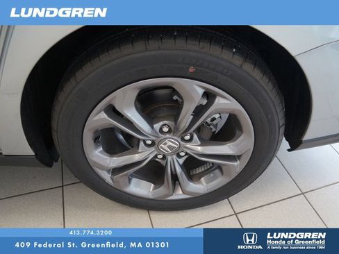 Used 2024 Honda Accord EX image 26