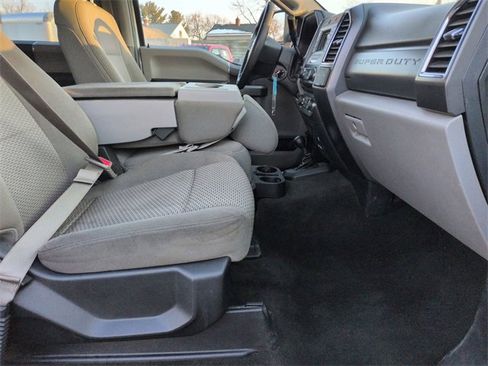 Used 2017 Ford F250 XLT image 29