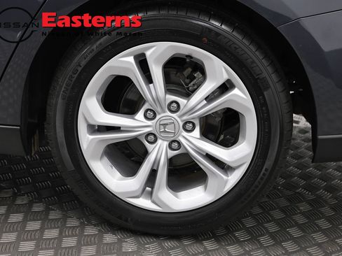 Used 2025 Honda Accord LX image 31