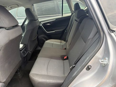Used 2025 Toyota RAV4 XLE FWD image 3