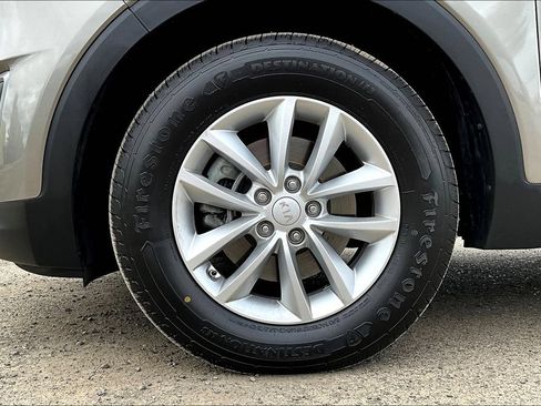 Used 2018 Kia Sorento L FWD image 12