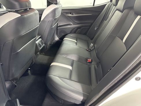 Used 2025 Toyota Camry SE image 24