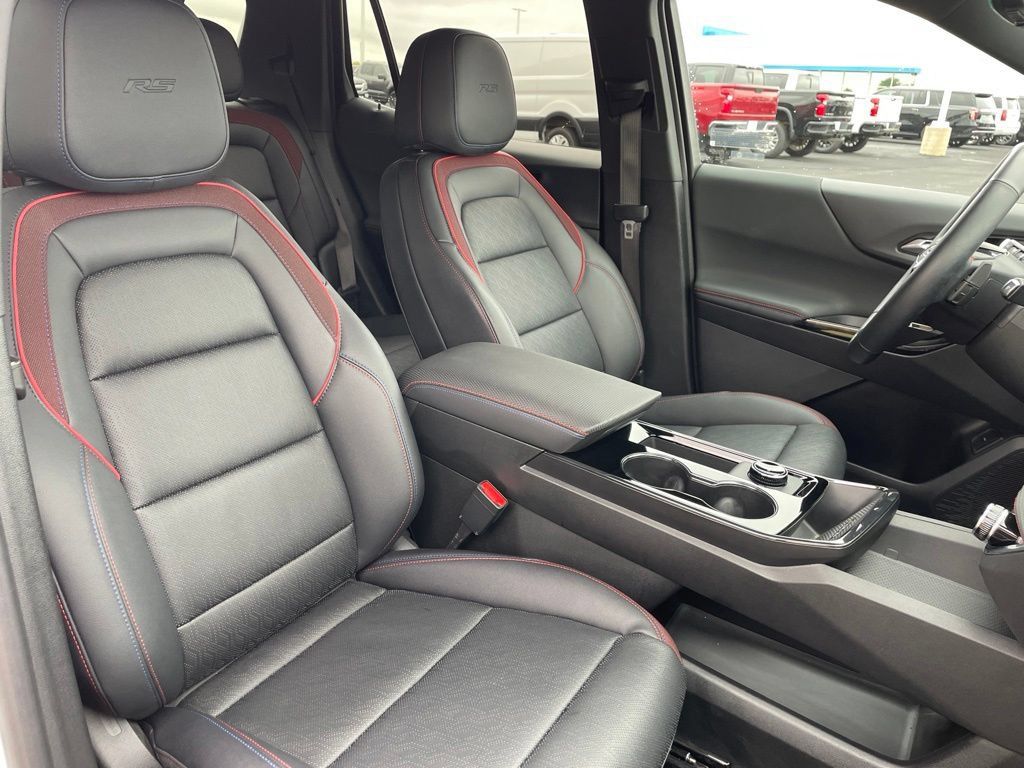 Used 2025 Chevrolet Equinox RS w/ Safety and Technology Package AWD/4WD image 26