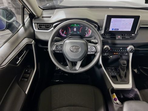Certified 2025 Toyota RAV4 XLE AWD/4WD image 19
