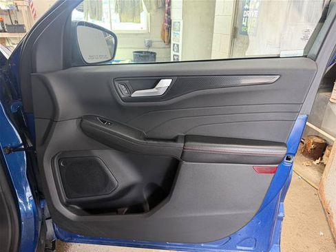 Certified 2023 Ford Escape ST-Line w/ Tech Pack #1 AWD/4WD image 19