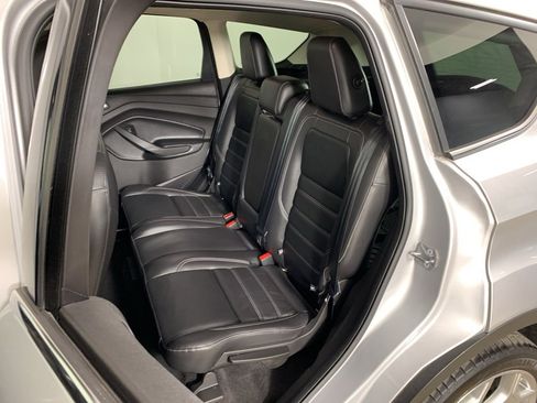 Used 2019 Ford Escape Titanium image 30