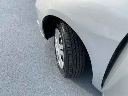 Used 2011 Honda Fit image 19