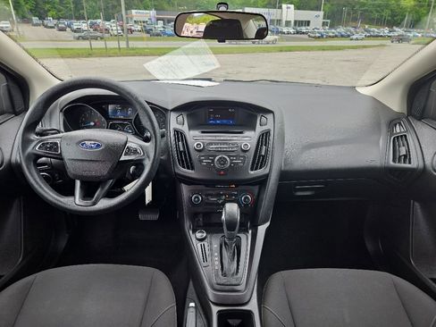 Used 2015 Ford Focus S FWD image 3
