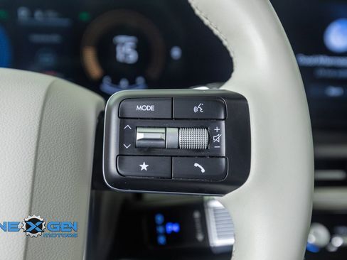 Used 2024 Hyundai Santa Fe SE AWD/4WD image 15
