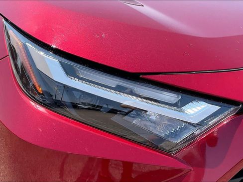 Used 2025 Toyota RAV4 XLE FWD image 27
