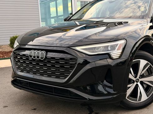 Used 2024 Audi Q8 e-tron Premium AWD/4WD image 4