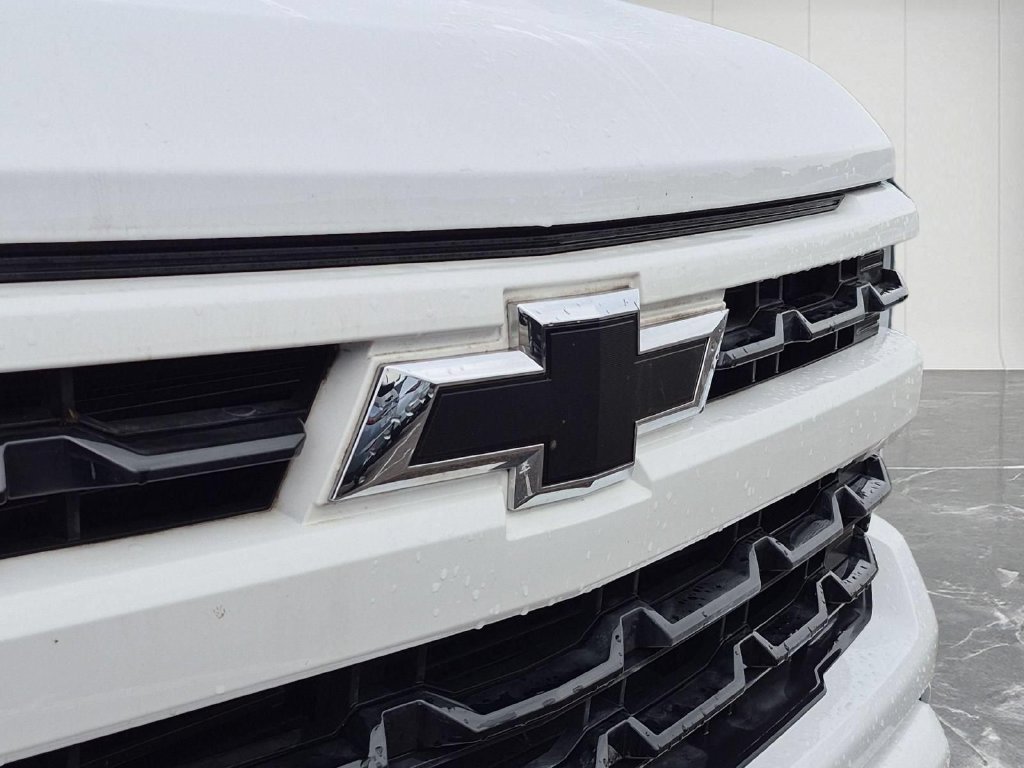 Used 2022 Chevrolet Silverado 1500 RST AWD/4WD image 9