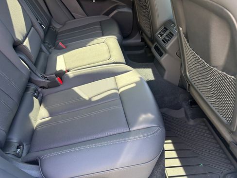 Used 2025 Audi Q5 Premium Plus w/ Premium Plus image 29