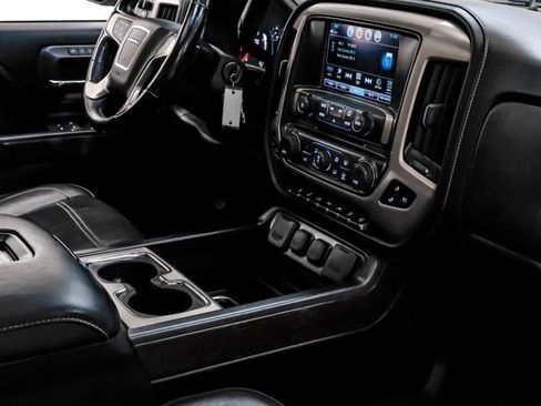 Used 2018 GMC Sierra 1500 Denali w/ Denali Ultimate Package AWD/4WD image 30