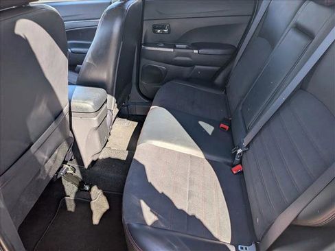 Used 2024 Mitsubishi Outlander Sport SE image 17