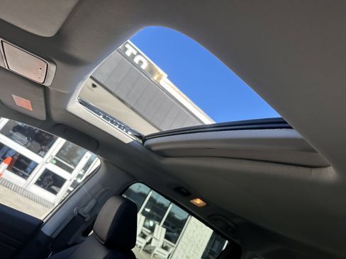 Used 2026 Honda Odyssey EX-L image 11