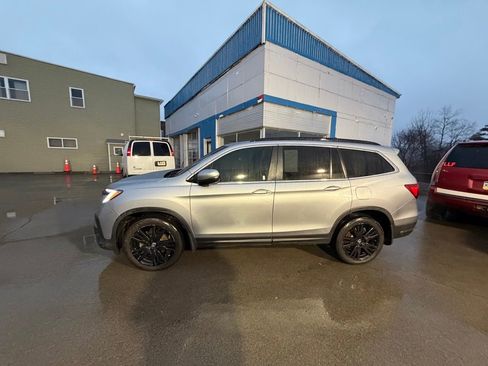 Used 2022 Honda Pilot Special Edition image 2