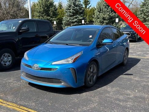 Used 2019 Toyota Prius XLE image 3