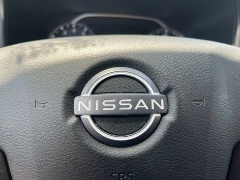 Used 2022 Nissan Frontier SV AWD/4WD image 28