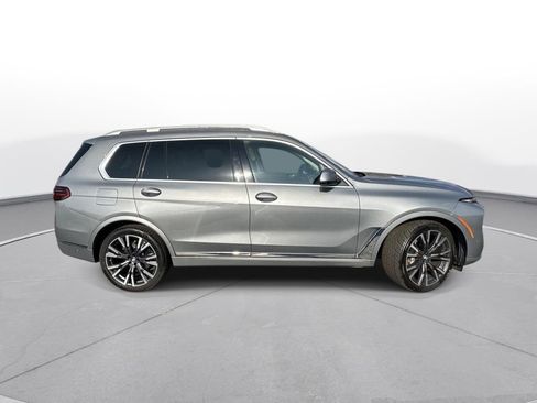 Used 2023 BMW X7 xDrive40i w/ Premium Package image 5