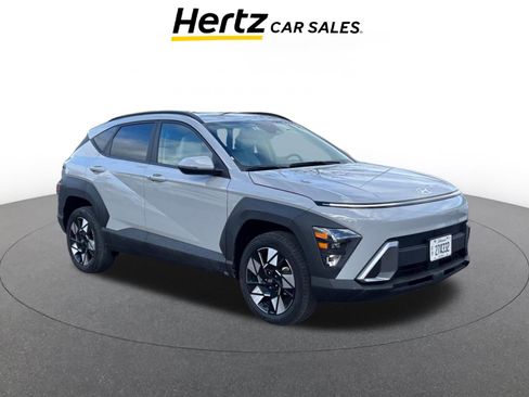 Used 2025 Hyundai Kona SEL image 1