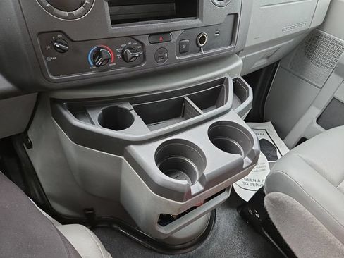 Used 2022 Ford E-450 and Econoline 450 Super Duty RWD image 20