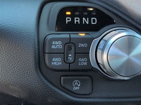New 2026 RAM 1500 Laramie AWD/4WD image 39