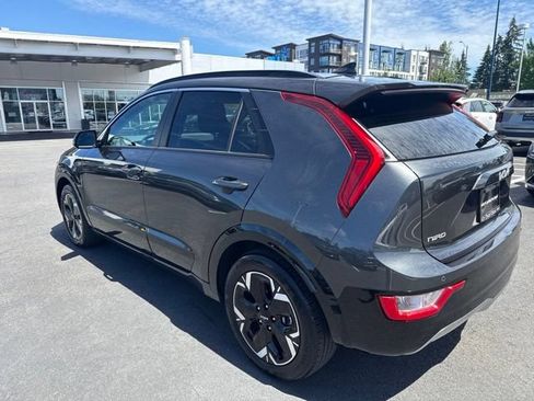 Certified 2023 Kia Niro Wind w/ Wind Preserve Package FWD image 8