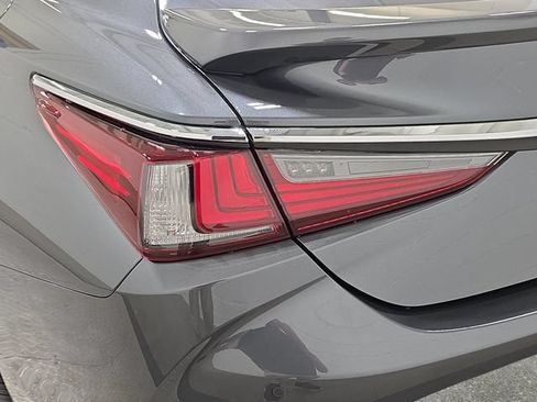 Used 2025 Lexus ES 350 w/ Premium Package FWD image 31