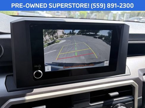 Used 2026 Toyota Tacoma SR5 AWD/4WD image 18
