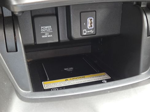 Used 2020 Honda Accord Touring image 7