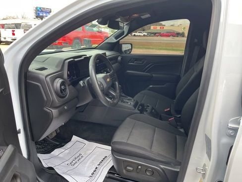 Used 2023 Chevrolet Colorado W/T w/ WT Convenience Package II image 9