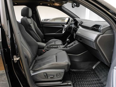 Used 2023 Audi Q3 2.0T Premium image 36