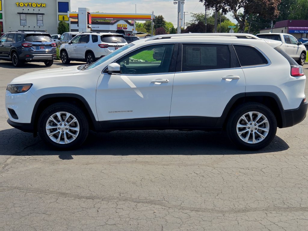 Used 2019 Jeep Cherokee Latitude w/ Popular Appearance Group AWD/4WD image 26