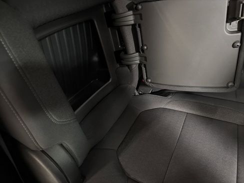 Used 2021 Chevrolet Silverado 1500 RST image 20