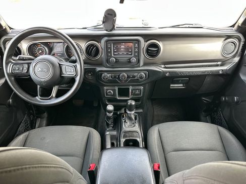 Used 2018 Jeep Wrangler Unlimited Sport image 14