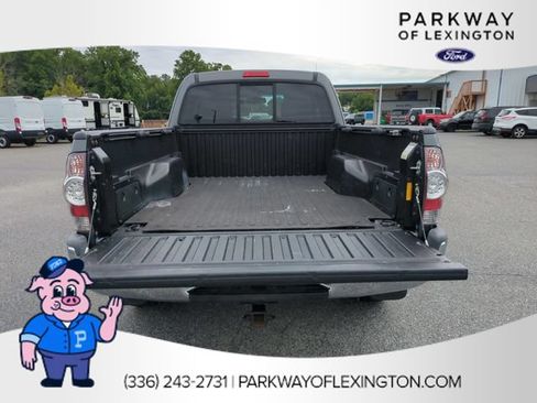 Used 2013 Toyota Tacoma PreRunner w/ SR5 Pkg RWD image 28