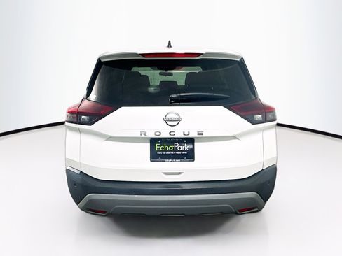 Used 2023 Nissan Rogue S image 7