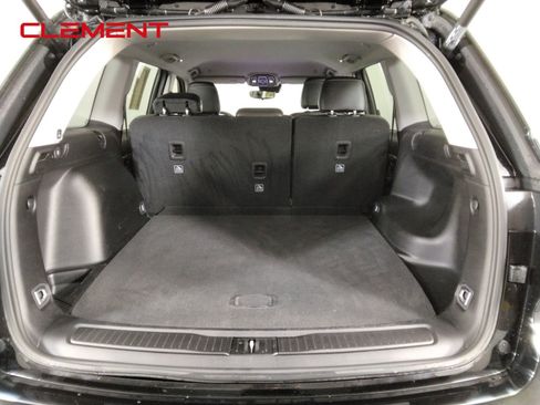 Used 2023 Jeep Grand Cherokee Limited RWD image 12
