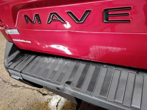 Used 2025 Ford Maverick Lariat w/ 4K Tow Package image 16