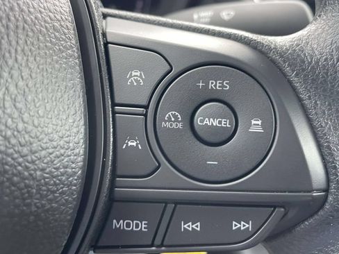 Used 2026 Toyota Corolla LE FWD image 18