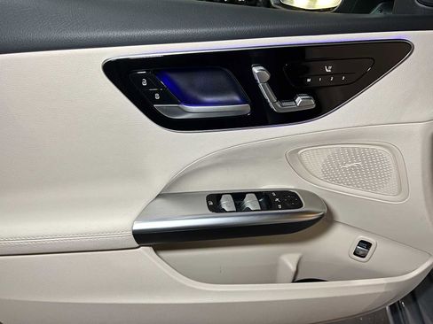 Certified 2025 Mercedes-Benz C 300 4MATIC Sedan image 22