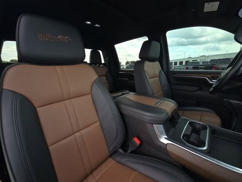 Used 2024 Chevrolet Silverado 2500 High Country w/ High Country Premium Package image 20