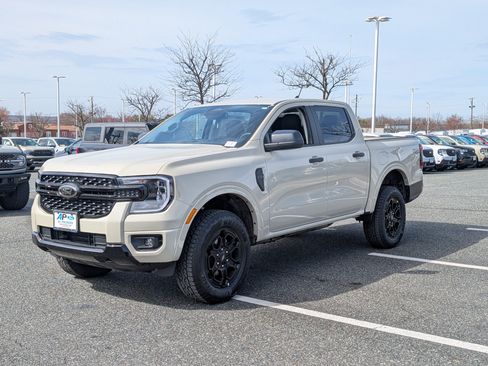 New 2026 Ford Ranger XLT w/ FX4 Off-Road Package AWD/4WD image 4