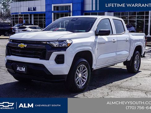 New 2025 Chevrolet Colorado LT w/ Advanced Trailering Package AWD/4WD image 4