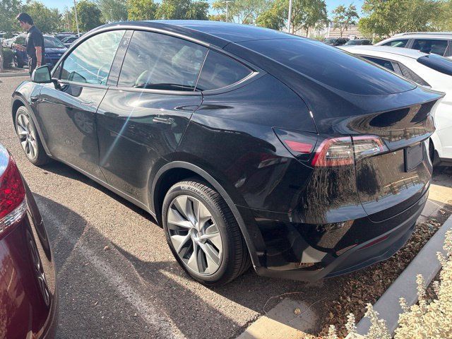 Used 2022 Tesla Model Y Long Range AWD/4WD image 4