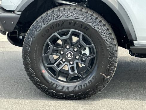 New 2026 Ford Bronco Badlands AWD/4WD image 25