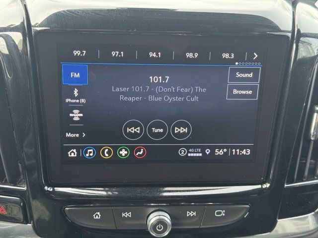 Used 2023 Chevrolet Traverse LT AWD/4WD image 3