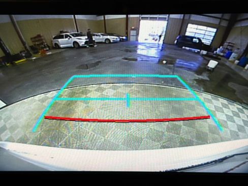 Used 2021 Toyota Highlander XLE image 31